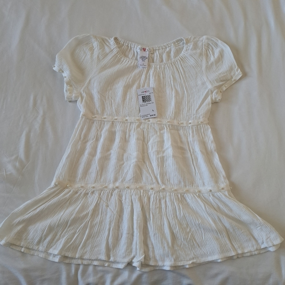 Kandy Kiss girls white top with pearl trim size Large